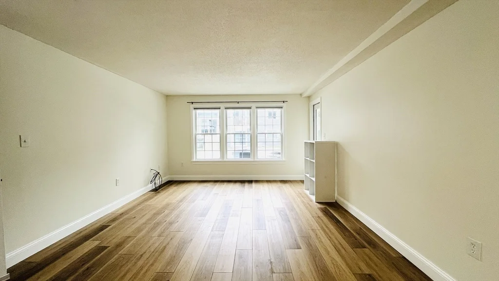 1 bed, 1 bath apartment for rent at 18 Walden Dr Unit 4, Natick — photo 7 of 13
