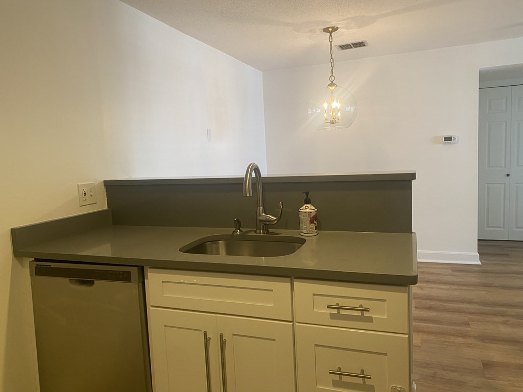 1 bed, 1 bath apartment for rent at 18 Walden Dr Unit 6, Natick — photo 6 of 19
