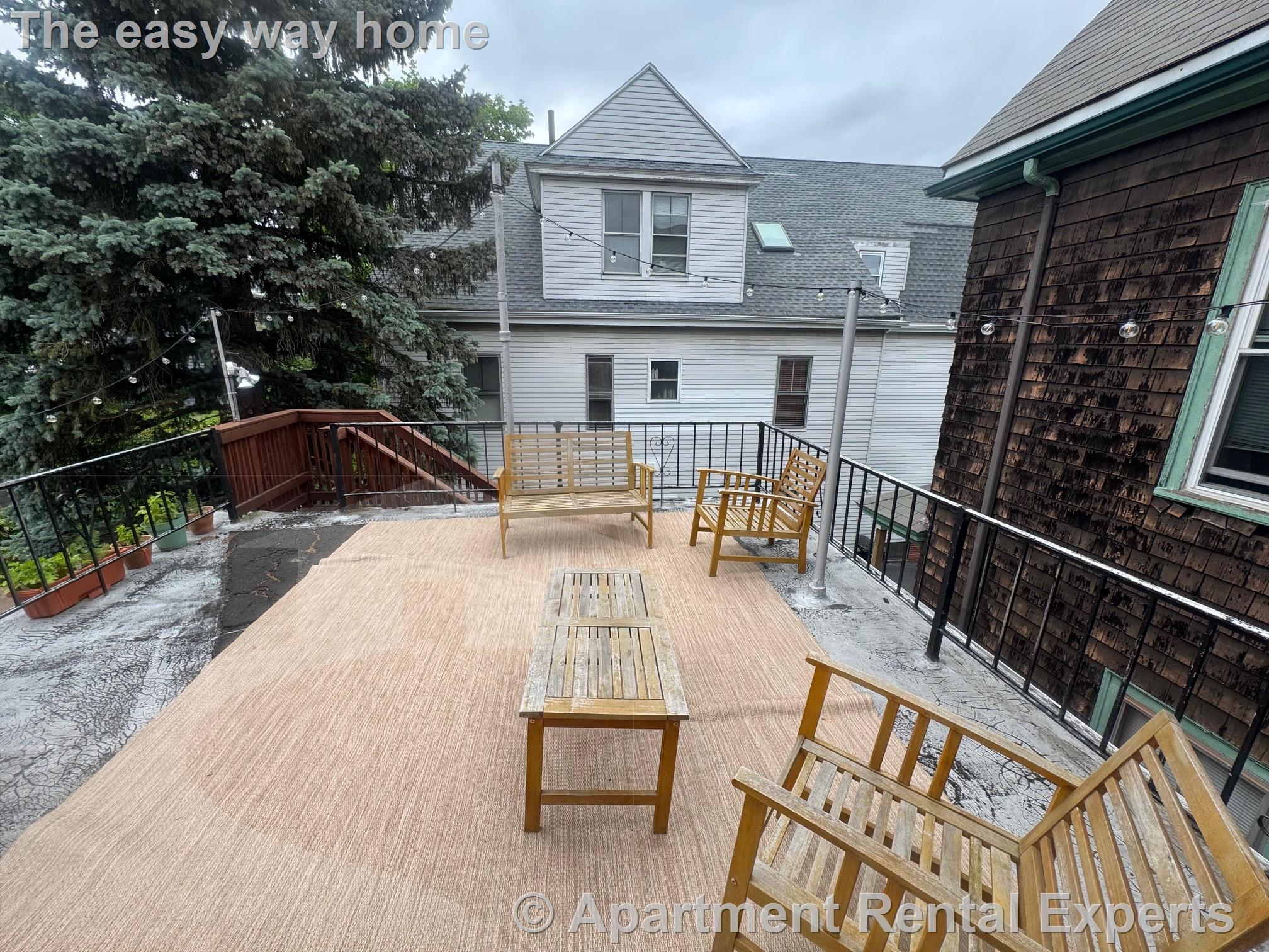 Studio bed, 1 bath apartment for rent at 18 Waldo St Unit 2, Spring Hill — photo 7 of 7