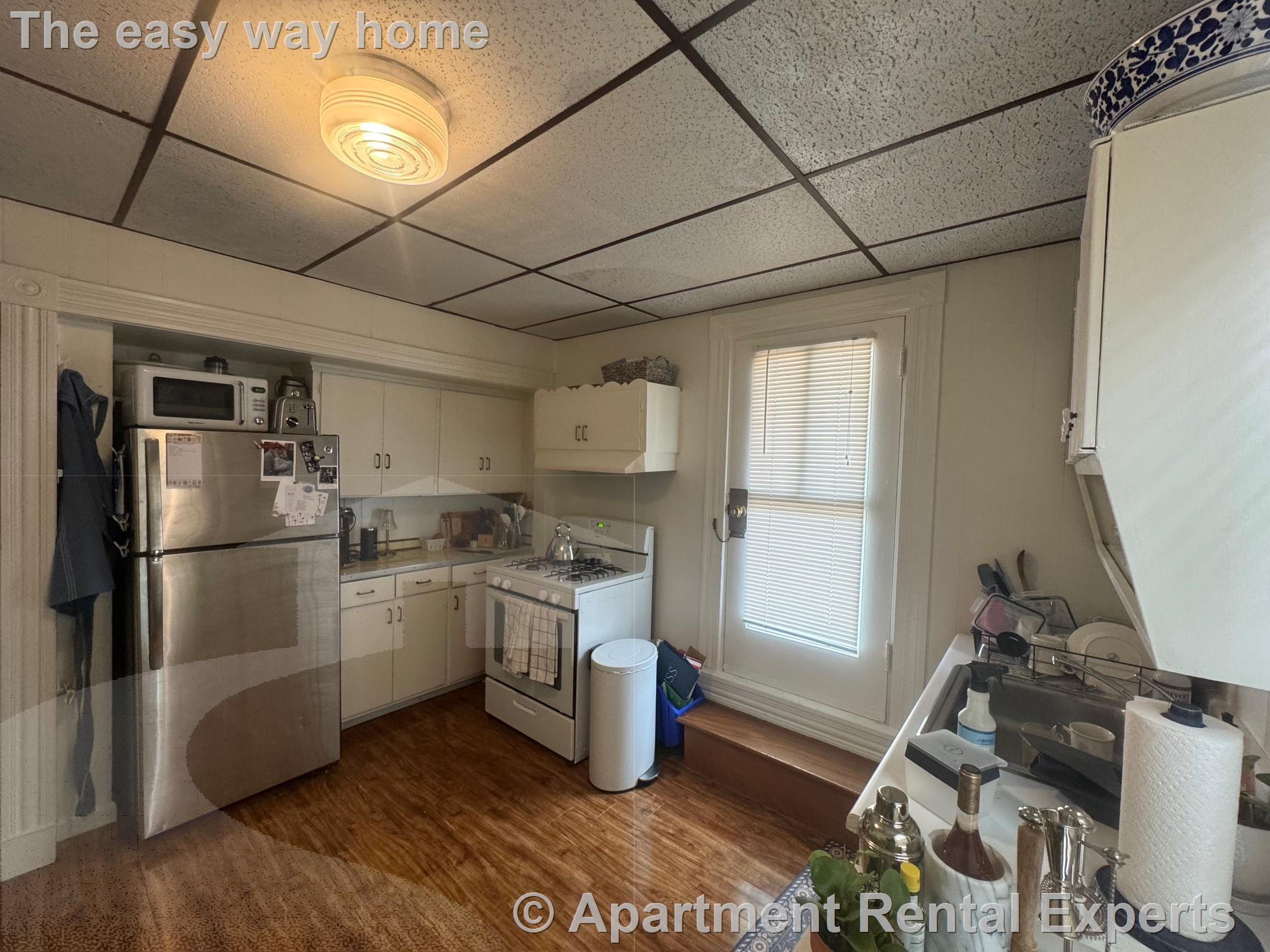Studio bed, 1 bath apartment for rent at 18 Waldo St Unit 2, Spring Hill — photo 5 of 7