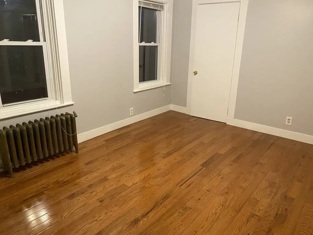 5 bed, 2 bath apartment for rent at 18 Walnut Rd Unit 2, Winter Hill — photo 6 of 16