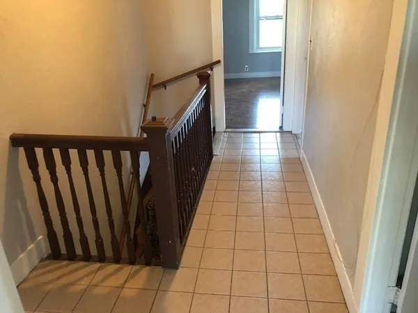 5 bed, 2 bath apartment for rent at 18 Walnut Rd Unit 2, Winter Hill — photo 14 of 16