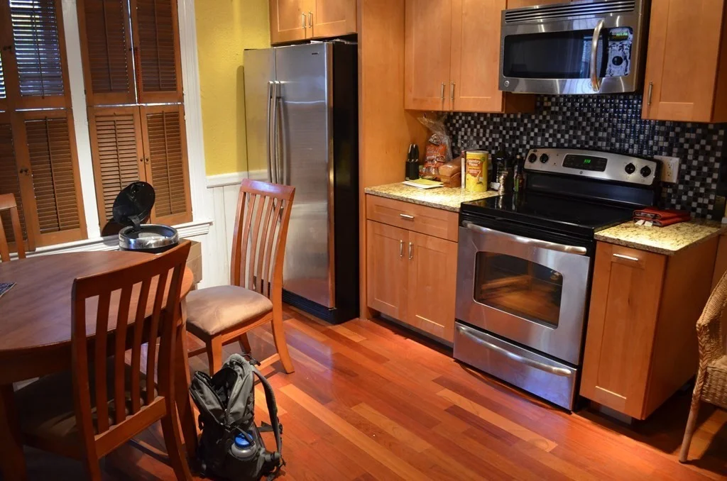 4 bed, 2 bath apartment for rent at 18 Warwick Unit 1, Roxbury — photo 1 of 8