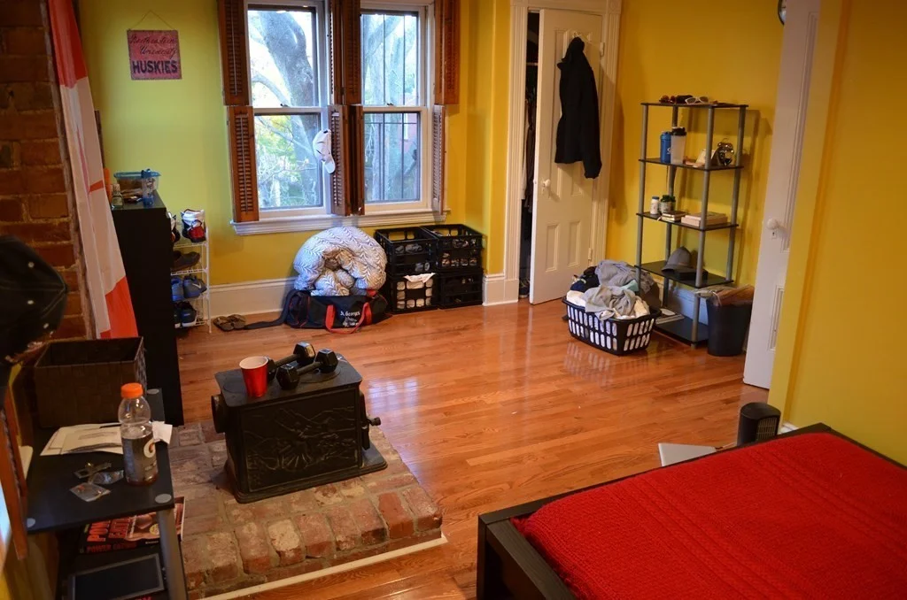 4 bed, 2 bath apartment for rent at 18 Warwick Unit 1, Roxbury — photo 6 of 8