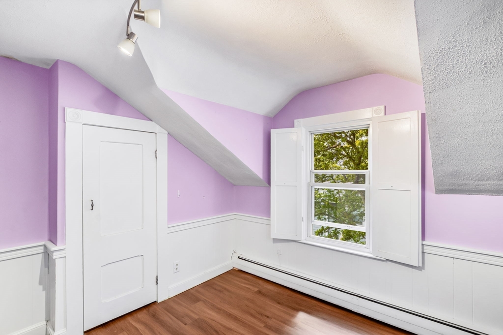 3 bed, 1 bath apartment for rent at 18 Washington Ave, New Bedford — photo 21 of 29