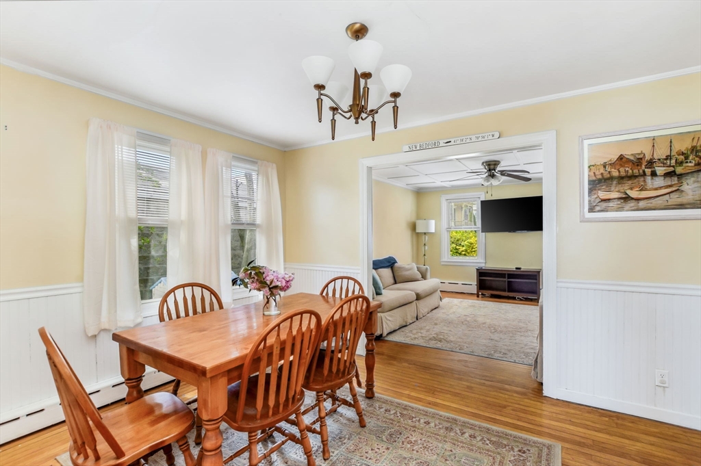 3 bed, 1 bath apartment for rent at 18 Washington Ave, New Bedford — photo 8 of 29