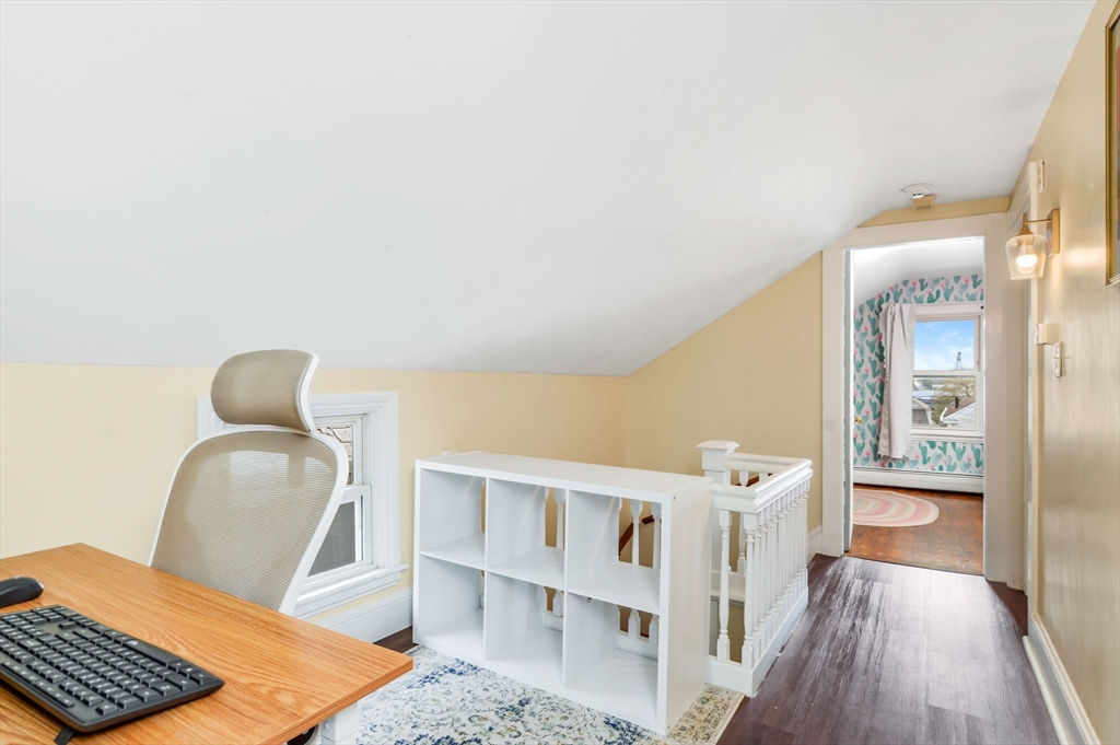 3 bed, 1 bath apartment for rent at 18 Washington Ave, New Bedford — photo 22 of 29