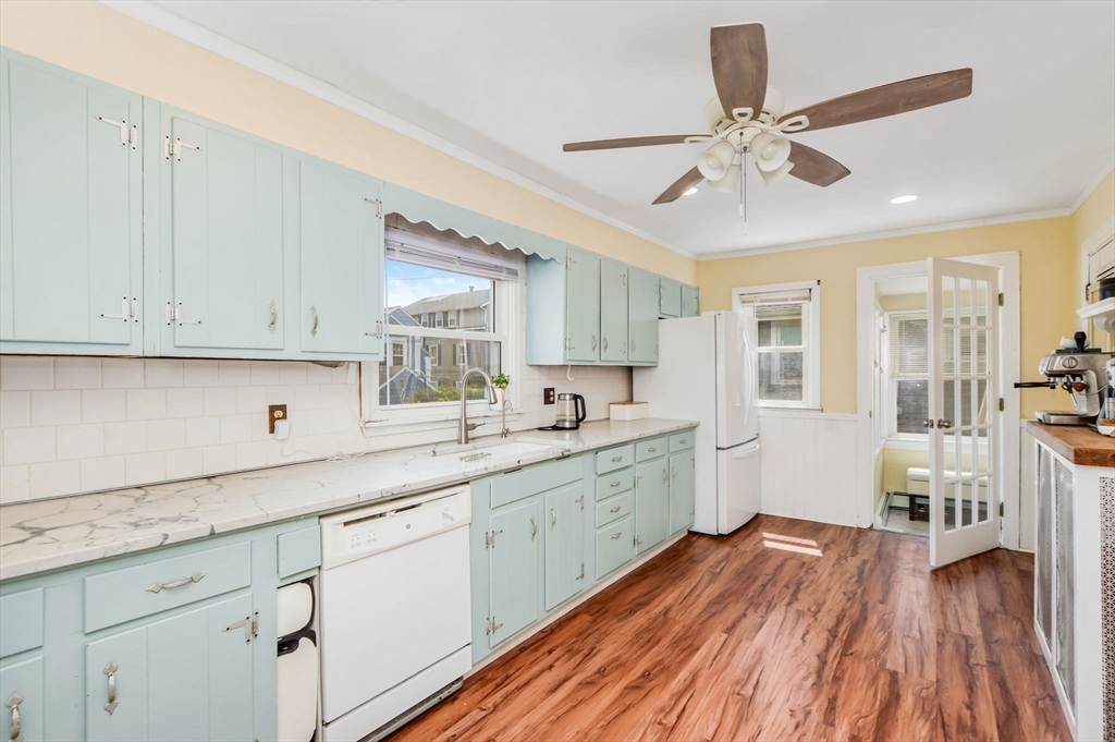 3 bed, 1 bath apartment for rent at 18 Washington Ave, New Bedford — photo 15 of 29
