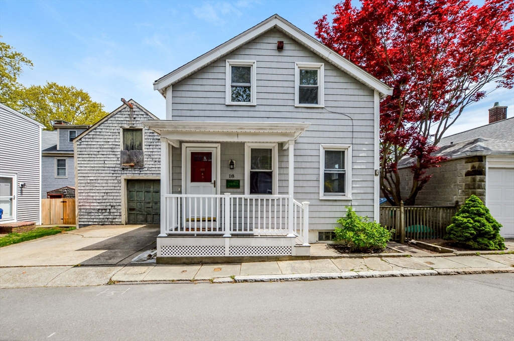 3 bed, 1 bath apartment for rent at 18 Washington Ave, New Bedford — photo 1 of 29