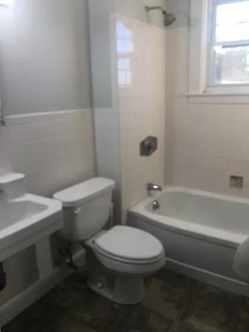 1 bed, 1 bath apartment for rent at 18 Watson Unit 5, Old Town — photo 13 of 15