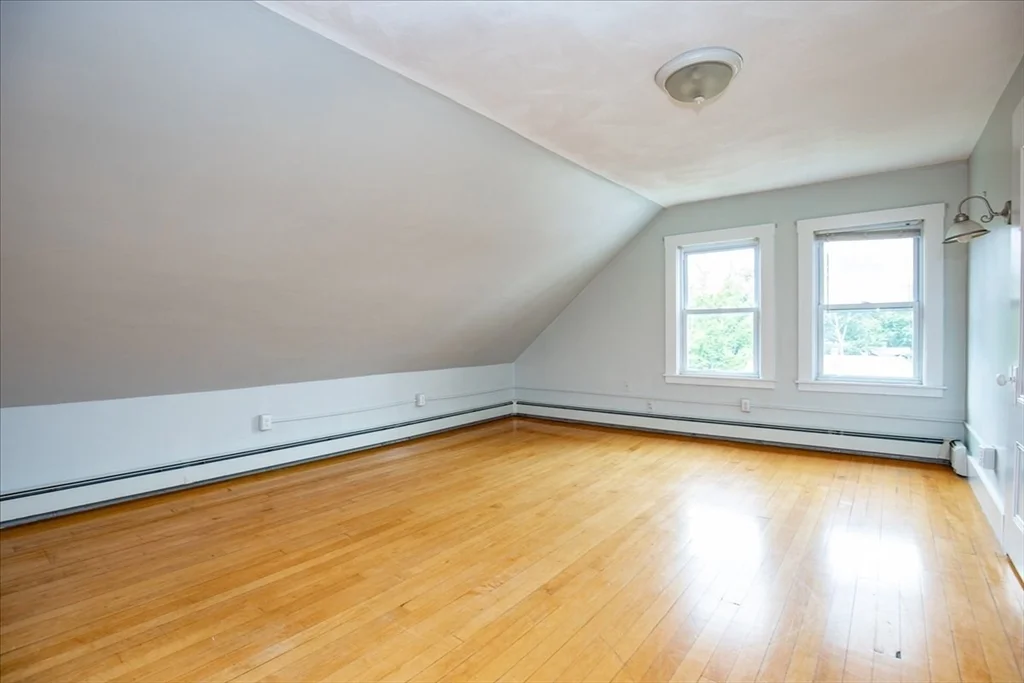 1 bed, 1 bath apartment for rent at 18 Watson Unit 5, Old Town — photo 4 of 15