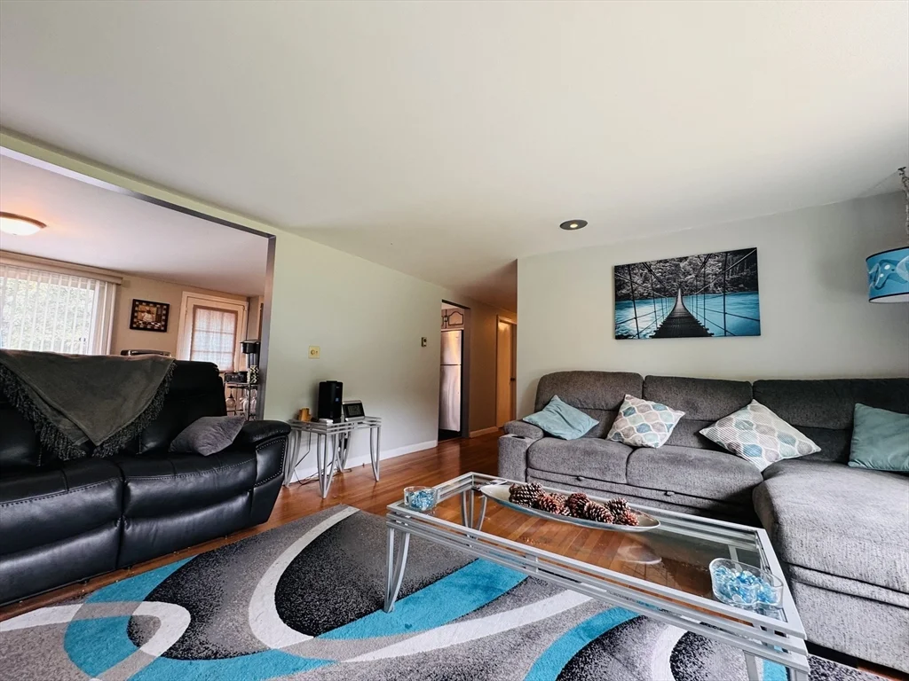 3 bed, 1 bath apartment for rent at 18 Weaver St Unit 1, West Wareham — photo 16 of 36