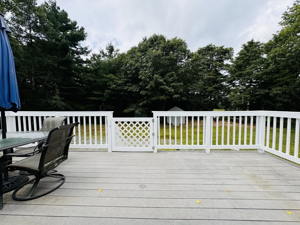 3 bed, 1 bath apartment for rent at 18 Weaver St Unit 1, West Wareham — photo 26 of 36
