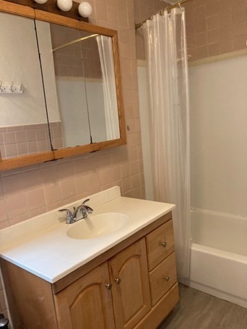 3 bed, 1 bath apartment for rent at 18 White St Pl Unit 2, Spring Hill — photo 12 of 13