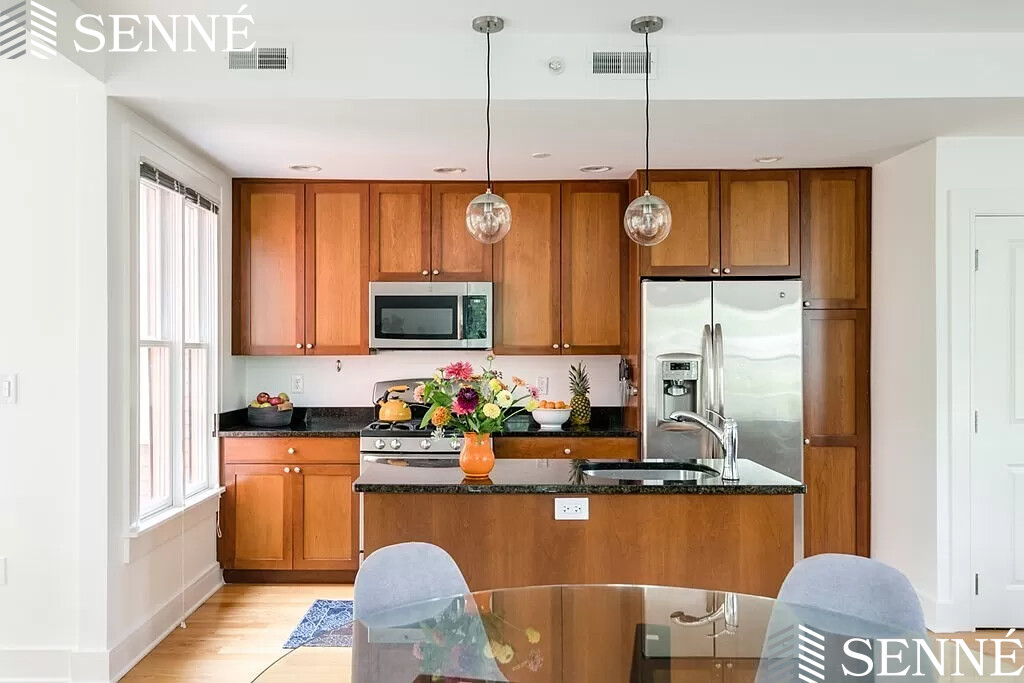 2 bed, 2 bath apartment for rent at 18 Whitney Ave Unit 5, Cambridgeport — photo 4 of 31