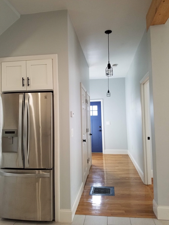2 bed, 1 bath apartment for rent at 18 Wilson Unit 1, Bell Rock — photo 4 of 11