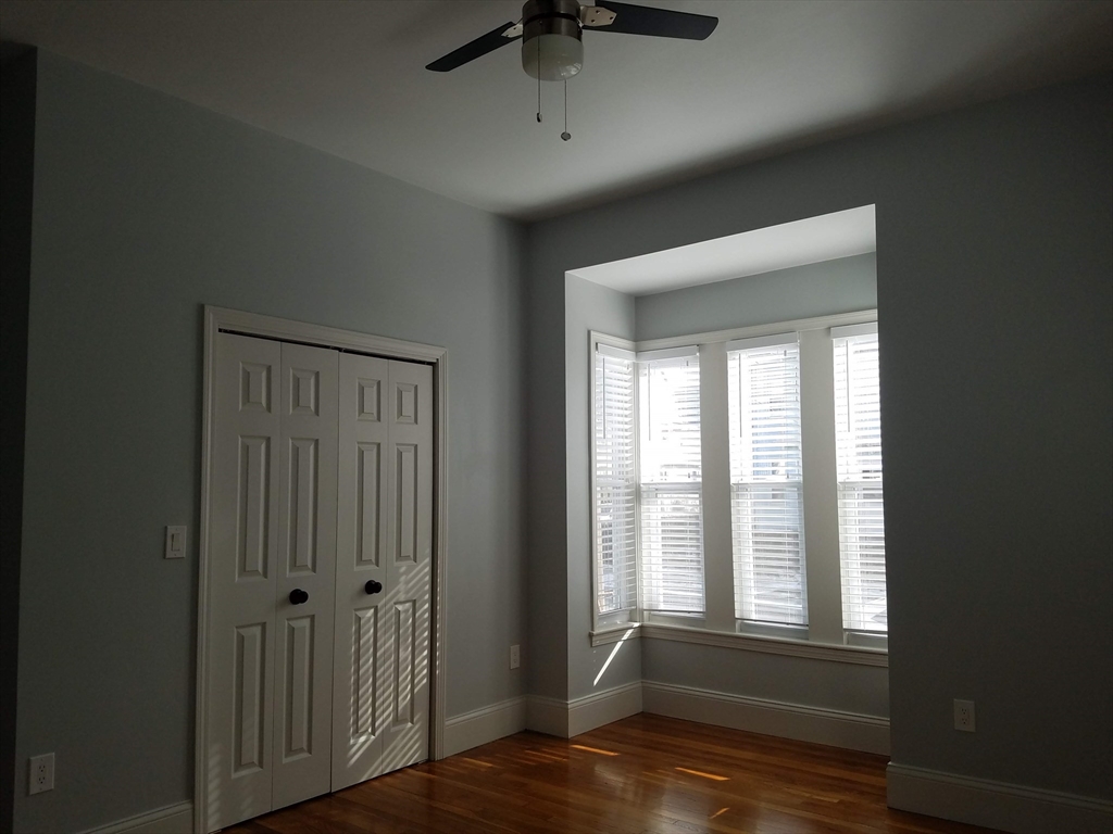 2 bed, 1 bath apartment for rent at 18 Wilson Unit 1, Bell Rock — photo 6 of 11