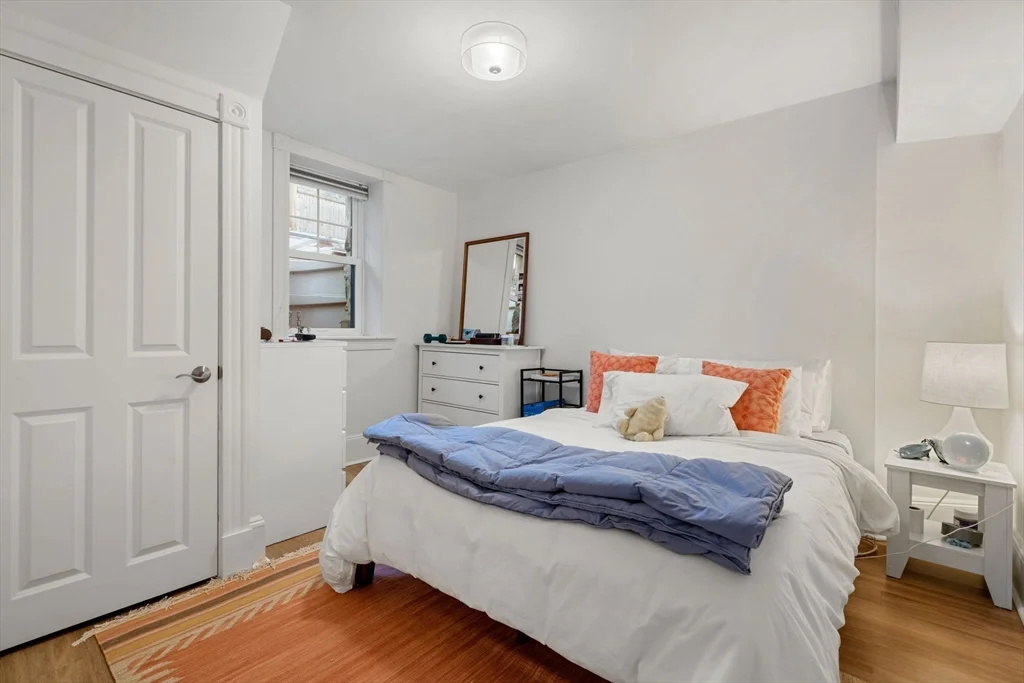 1 bed, 1 bath apartment for rent at 18 Wyman St Unit 1, Arlington — photo 5 of 11