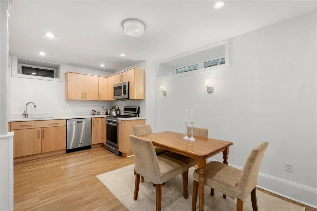 1 bed, 1 bath apartment for rent at 18 Wyman St Unit 1, Arlington — photo 7 of 11