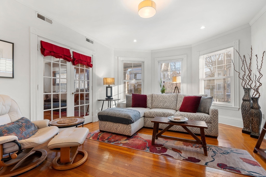4 bed, 3 bath apartment for rent at 18 Wyman St Unit 2, East Arlington — photo 10 of 34