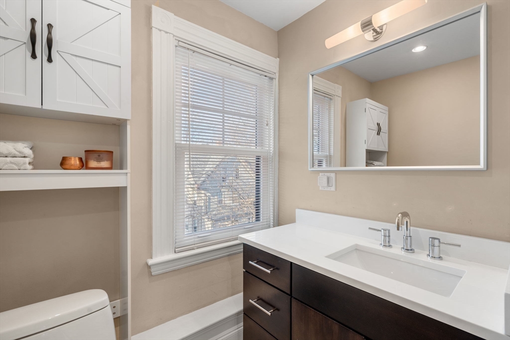 4 bed, 3 bath apartment for rent at 18 Wyman St Unit 2, East Arlington — photo 26 of 34
