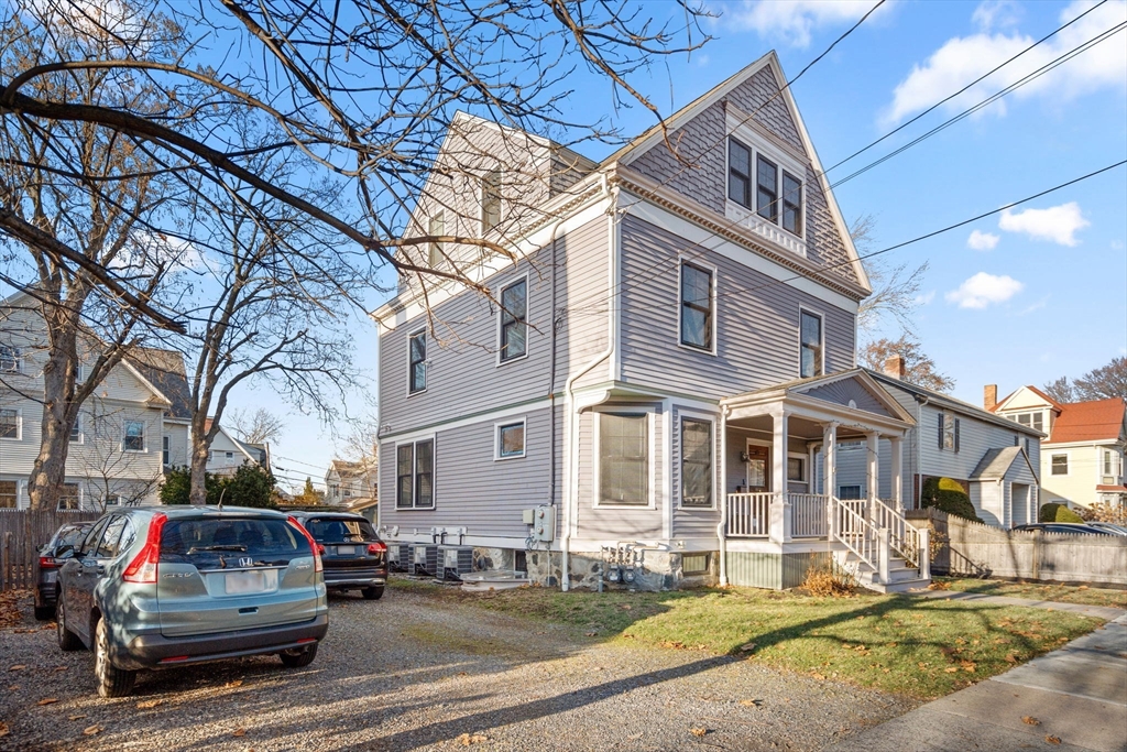 4 bed, 3 bath apartment for rent at 18 Wyman St Unit 2, East Arlington — photo 3 of 34