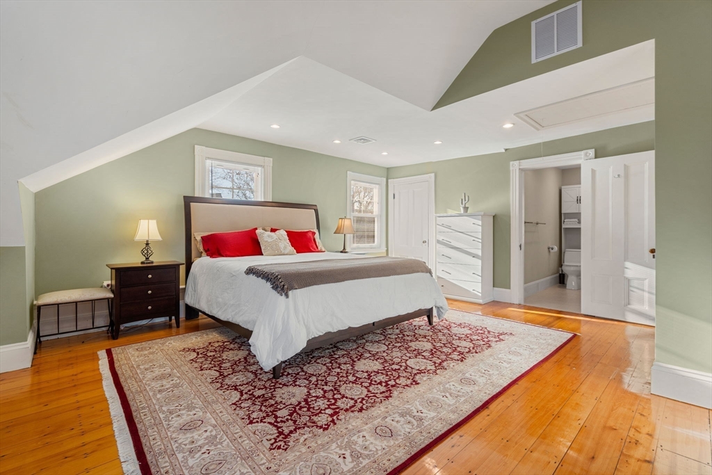 4 bed, 3 bath apartment for rent at 18 Wyman St Unit 2, East Arlington — photo 22 of 34