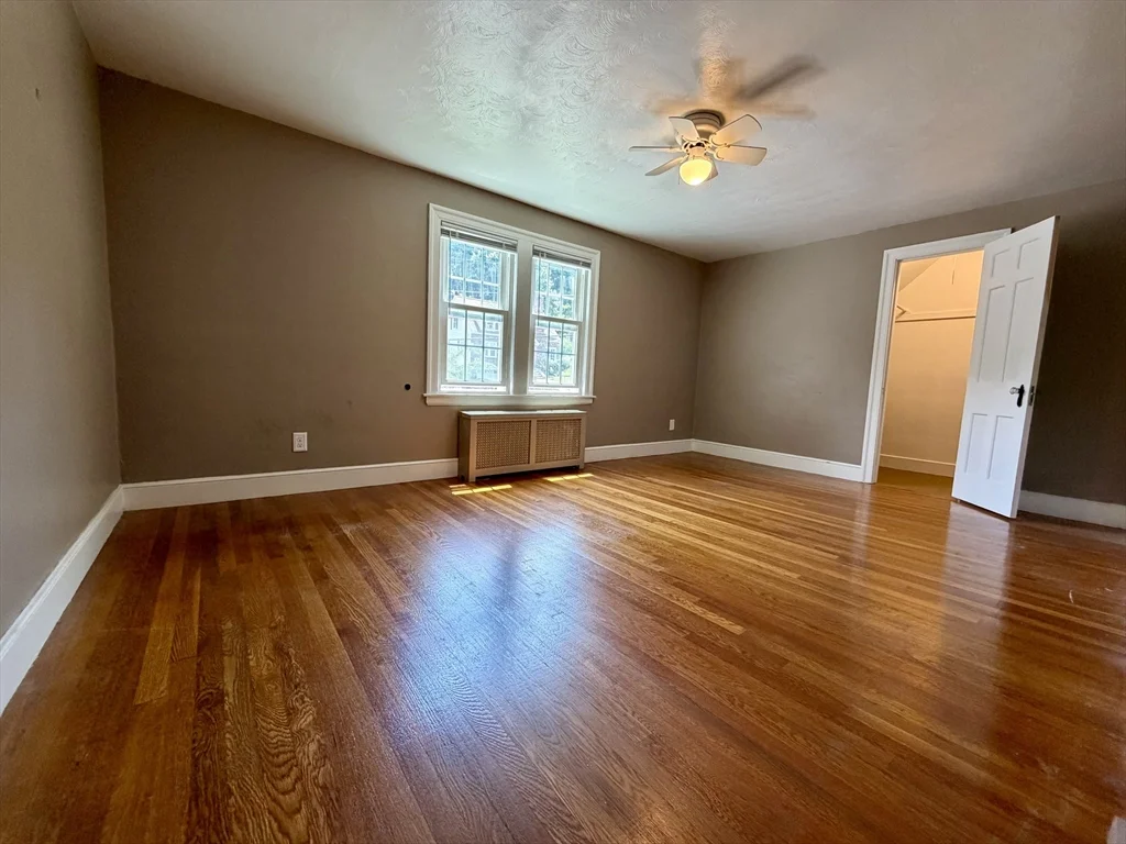 3 bed, 1 bath apartment for rent at 18 Zenith Dr, Worcester — photo 18 of 28