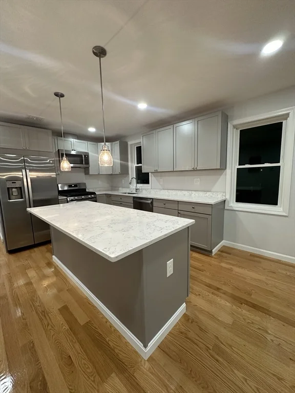 3 bed, 2 bath apartment for rent at 180-182 Osgood St Unit 2, Lawrence — photo 2 of 15