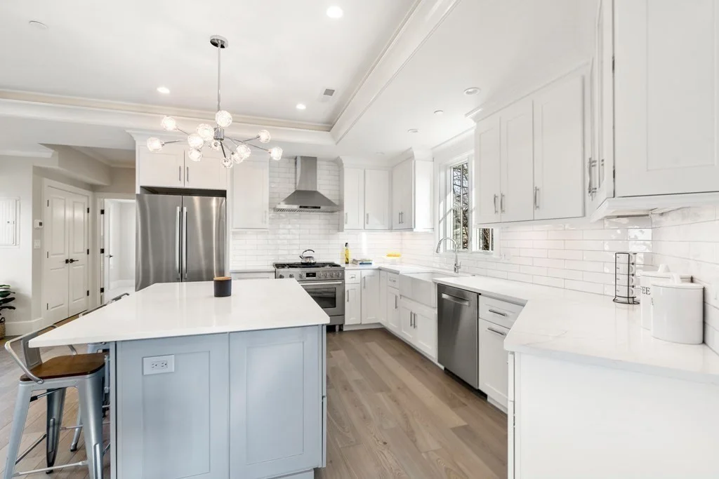 3 bed, 2 bath apartment for rent at 180 Adams St Unit 5, Nonantum — photo 5 of 26