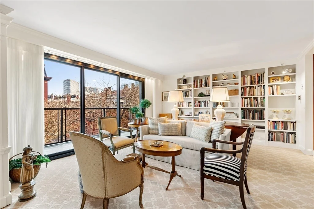 2 bed, 2 bath apartment for rent at 180 Beacon St Unit 4A, Back Bay
