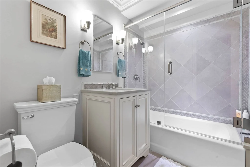 3 bed, 2.5 bath apartment for rent at 180 Beacon St Unit 9A, Back Bay — photo 9 of 11
