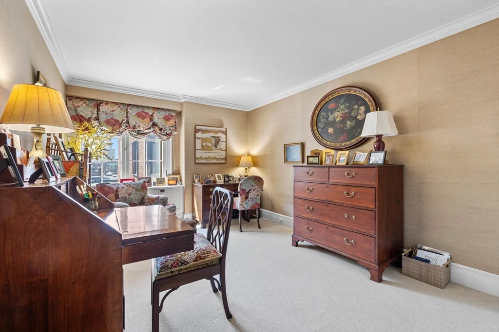 3 bed, 2.5 bath apartment for rent at 180 Beacon St Unit 9A, Back Bay — photo 3 of 11