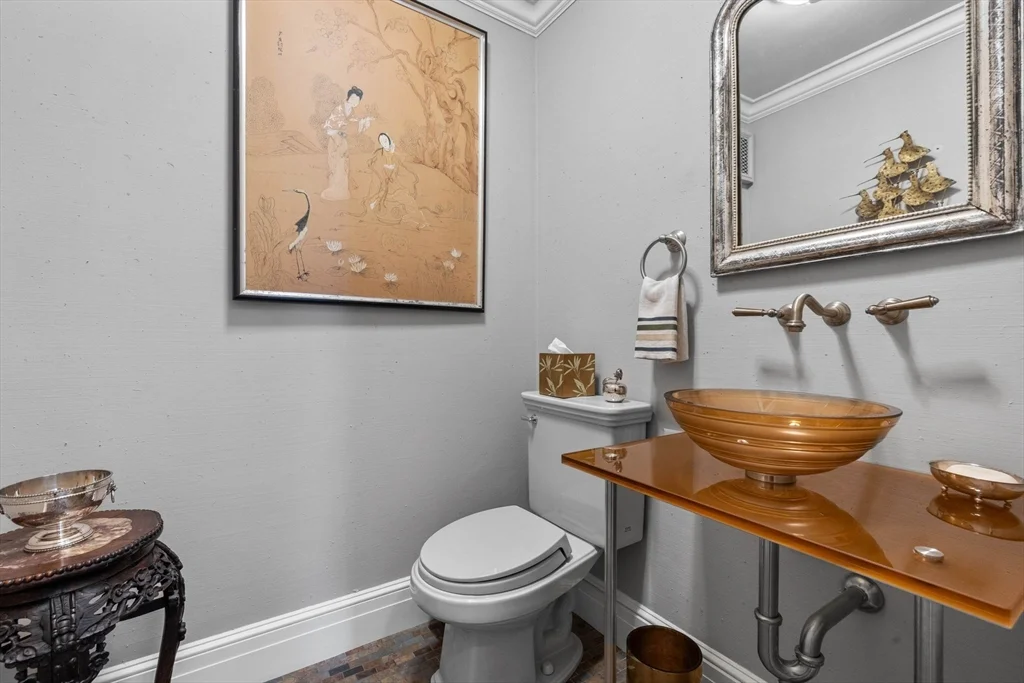 3 bed, 2.5 bath apartment for rent at 180 Beacon St Unit 9A, Back Bay — photo 8 of 11