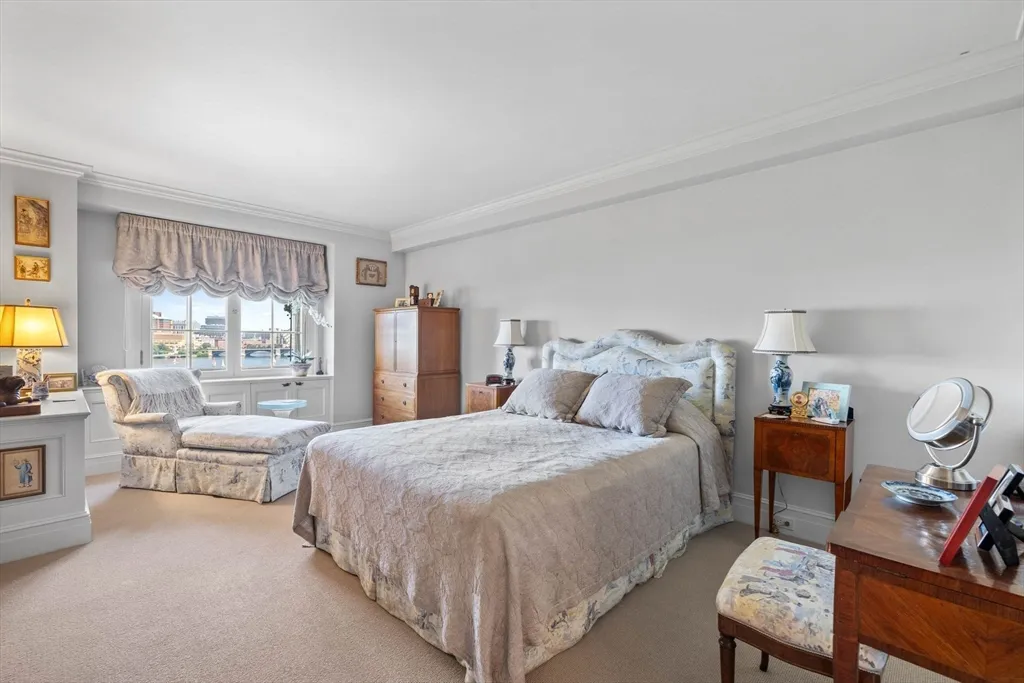 3 bed, 2.5 bath apartment for rent at 180 Beacon St Unit 9G, Back Bay — photo 10 of 22