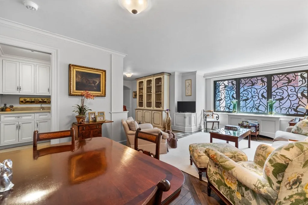 3 bed, 2.5 bath apartment for rent at 180 Beacon St Unit 9G, Back Bay — photo 14 of 22