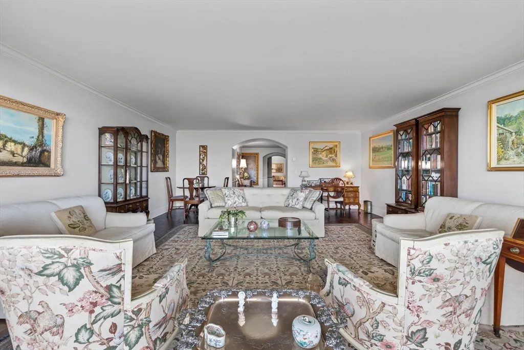 3 bed, 2.5 bath apartment for rent at 180 Beacon St Unit 9G, Back Bay — photo 6 of 22