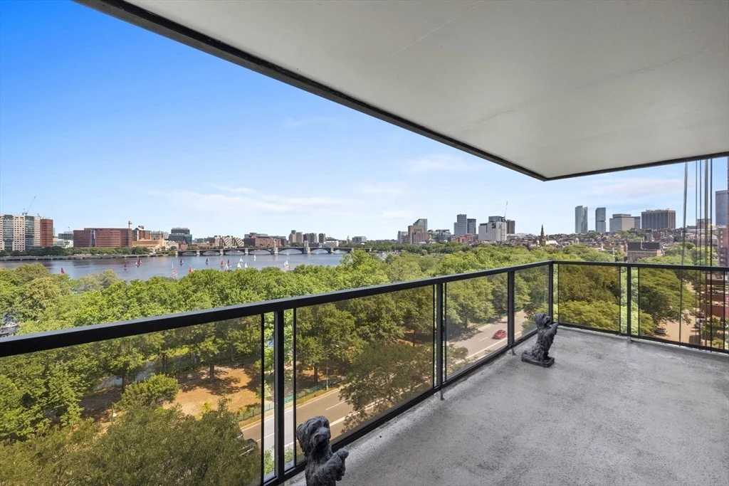 3 bed, 2.5 bath apartment for rent at 180 Beacon St Unit 9G, Back Bay — photo 22 of 22