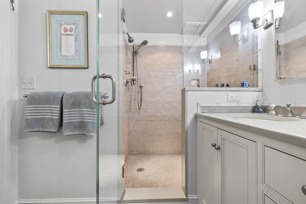 3 bed, 2.5 bath apartment for rent at 180 Beacon St Unit 9G, Back Bay — photo 12 of 22