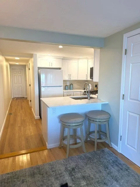 1 bed, 1 bath apartment for rent at 180 Cadish Unit 2, Hull — photo 4 of 18
