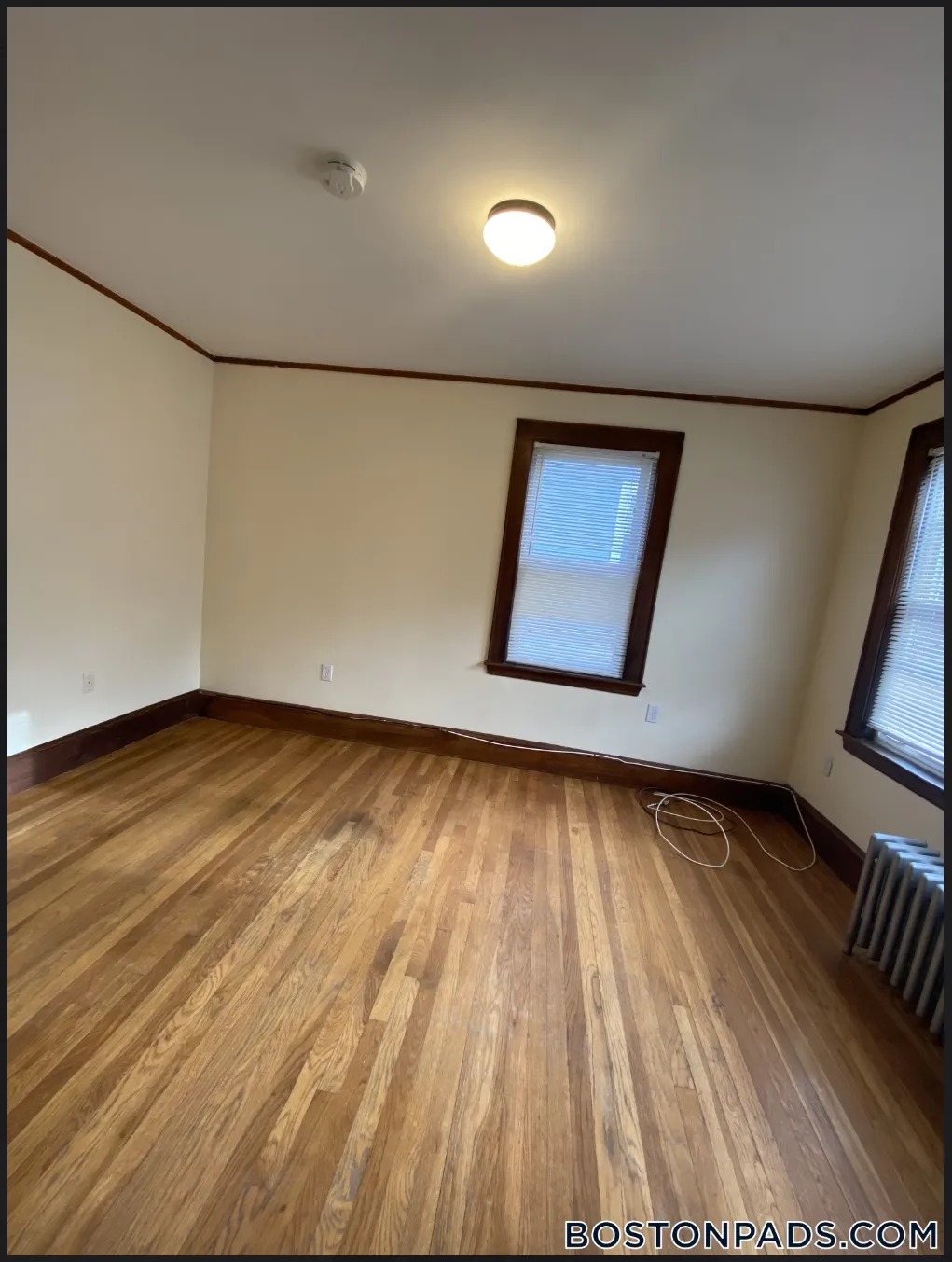 3 bed, 1 bath apartment for rent at 180 Calumet St Unit 2, Mission Hill — photo 5 of 11