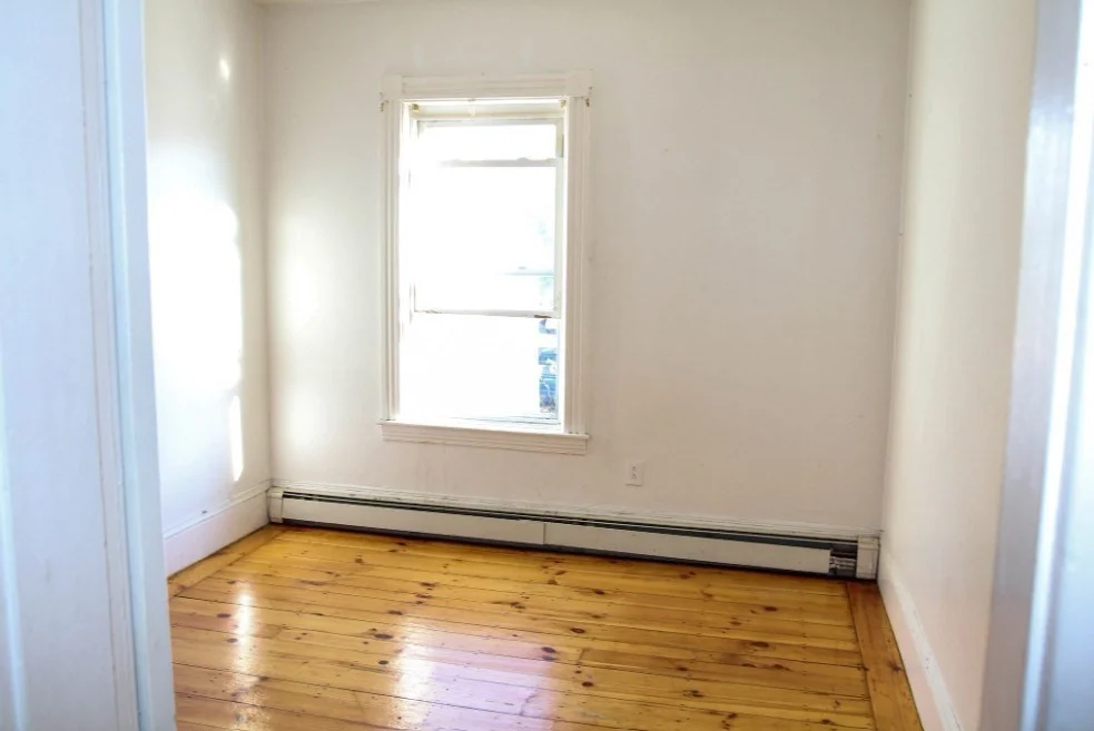 3 bed, 1 bath apartment for rent at 180 Canterbury Unit 2, Worcester — photo 5 of 8