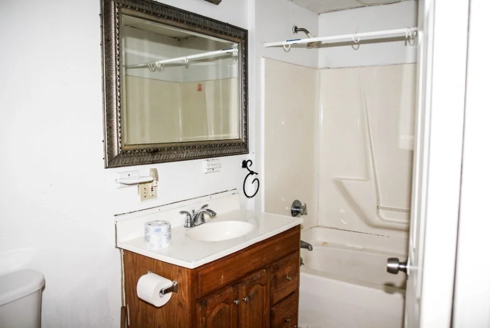 3 bed, 1 bath apartment for rent at 180 Canterbury Unit 2, Worcester — photo 4 of 8