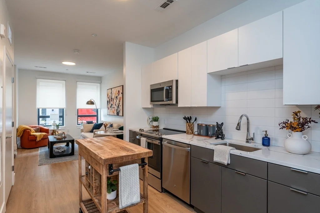 1 bed, 1 bath apartment for rent at 180 Central Ave Unit 212, Chelsea — photo 2 of 9