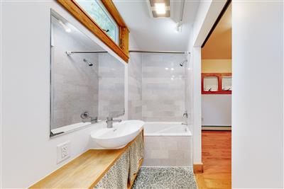 2 bed, 2 bath apartment for rent at 180 Columbia St Unit 1, The Port — photo 10 of 22
