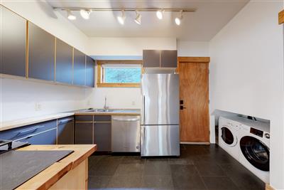 2 bed, 2 bath apartment for rent at 180 Columbia St Unit 1, The Port — photo 7 of 22