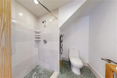 2 bed, 2 bath apartment for rent at 180 Columbia St Unit 1, The Port — photo 16 of 22