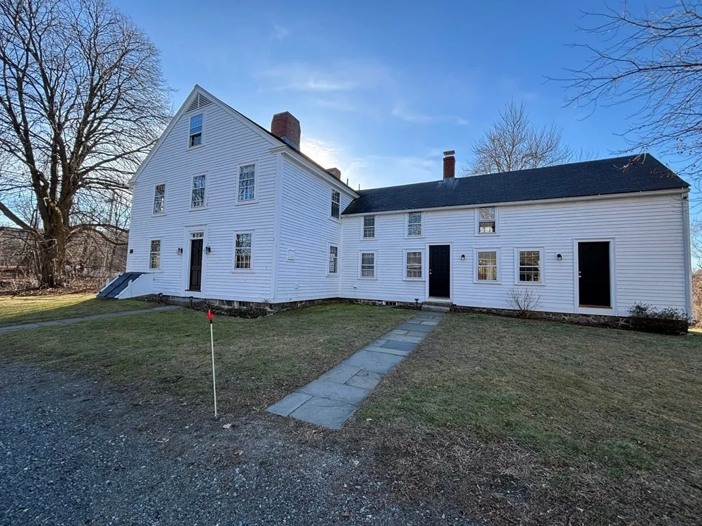 1 bed, 1 bath apartment for rent at 180 Conant St Unit 1, Danvers