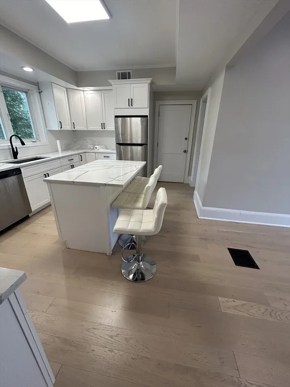 1 bed, 1 bath apartment for rent at 180 Dana Ave Unit 3, Fairmount Hill — photo 2 of 7