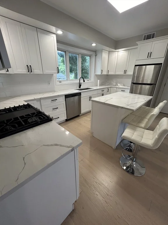 1 bed, 1 bath apartment for rent at 180 Dana Ave Unit 3, Fairmount Hill